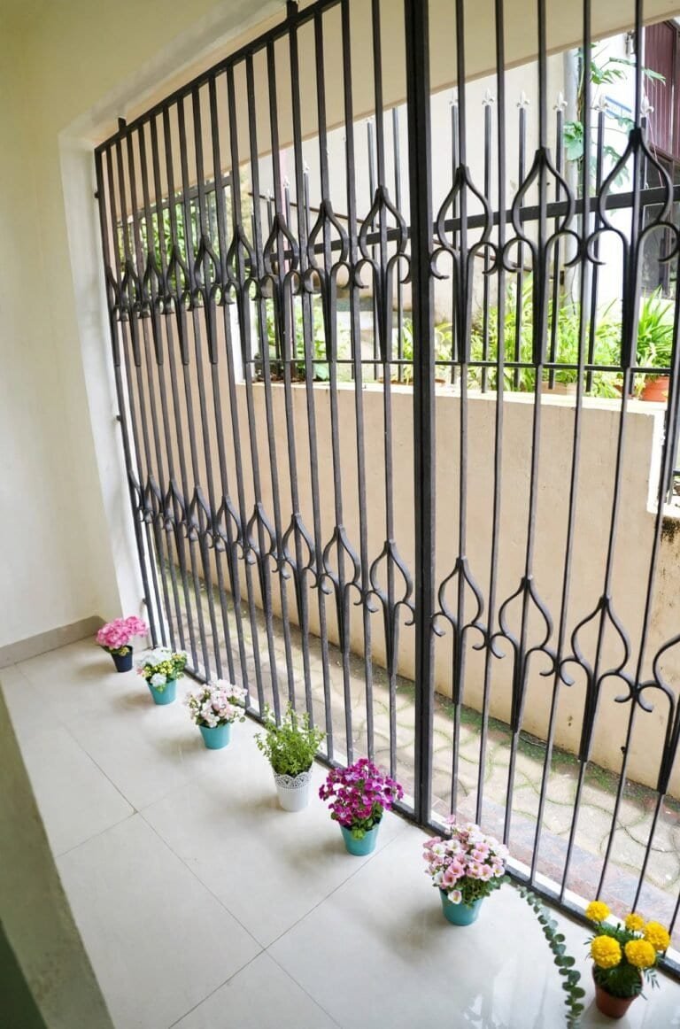 sunlit_balcony_homestay